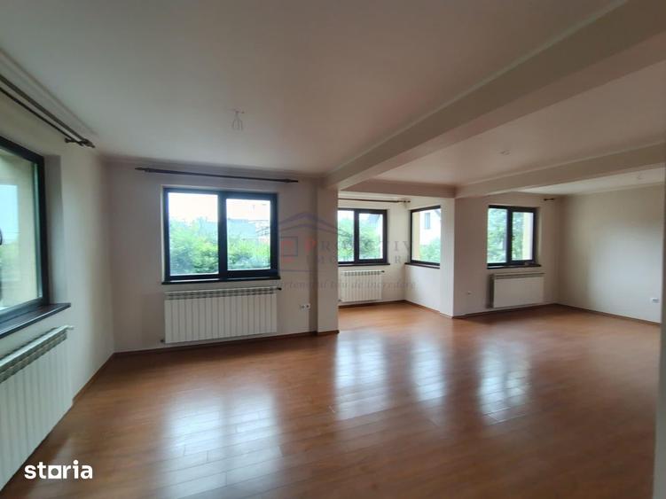 Casă cu 4 camere cu Teren 796 Mp în Șcheia
