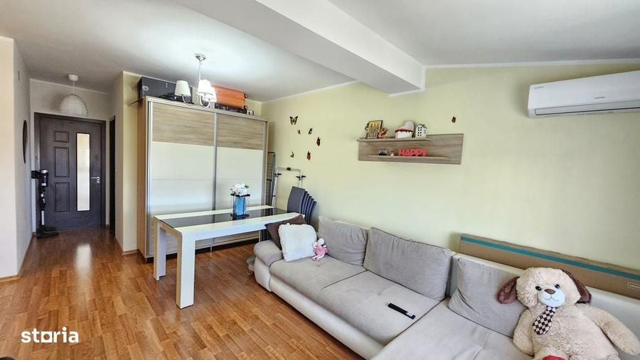 Apartament cu 2 camere în Micro 20