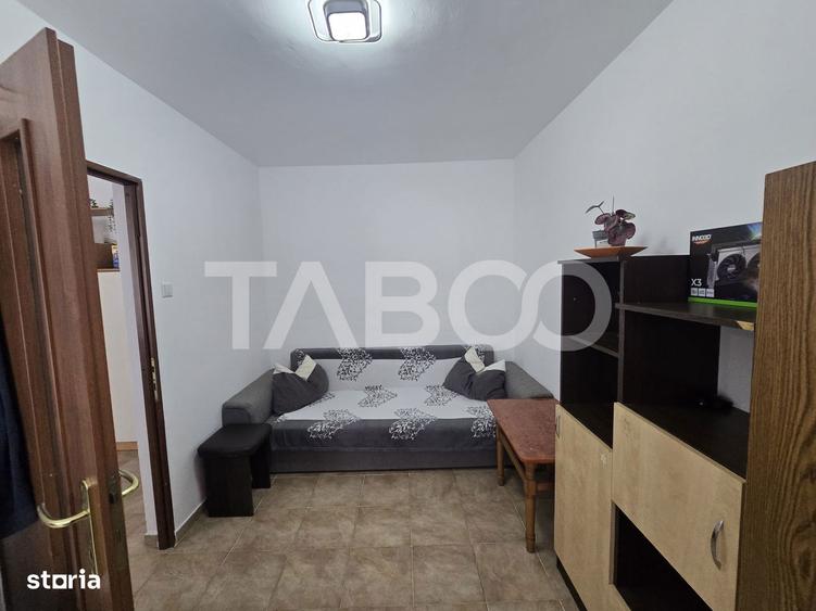 Apartament cu 2 camere nedecomandat, mobilat în Mihai Viteazul