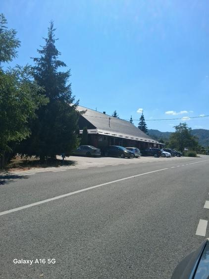Spațiu comercial, de 590 mp, în Vale