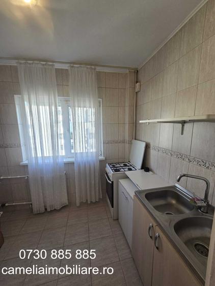 Garsonieră decomandată în Gorjului