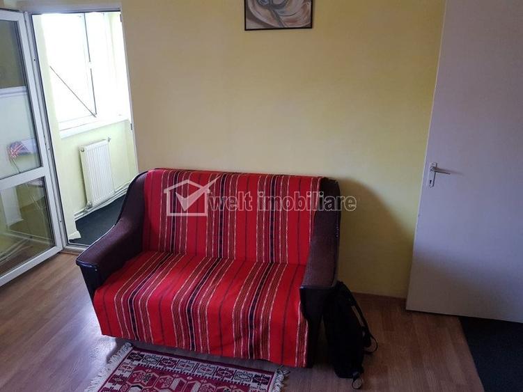 Garsonieră decomandată, mobilată în Central