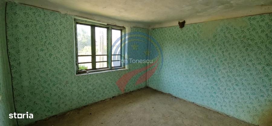 Casa de vanzare 5 camere + teren 2200 mp in loc. Calopar satul Bazdan