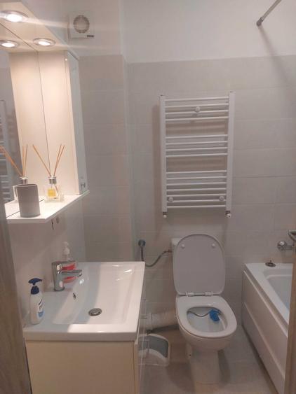Apartament cu 2 camere semidecomandat în Exterior Vest