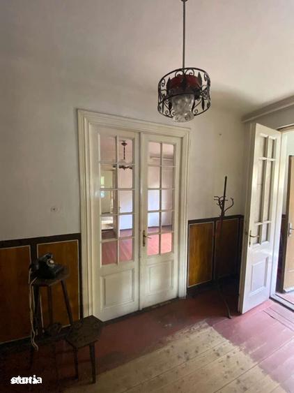 Apartament cu 3 camere în Decebal