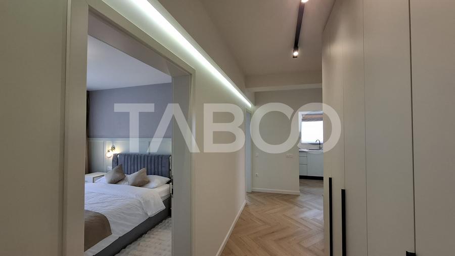 Penthouse cu 5 camere decomandat, mobilat în Industrial Vest