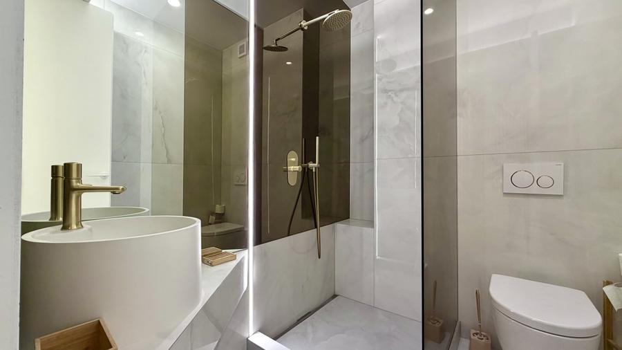 Apartament cu 3 camere decomandat, mobilat în Pipera