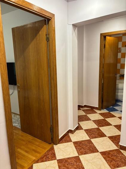 Apartament cu 3 camere, mobilat în Lacul Tei