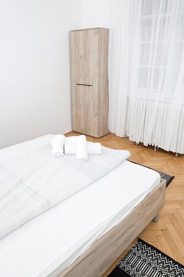 Apartament cu 2 camere semidecomandat în Eminescu