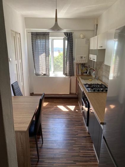 Apartament cu 2 camere semidecomandat în Ultracentral