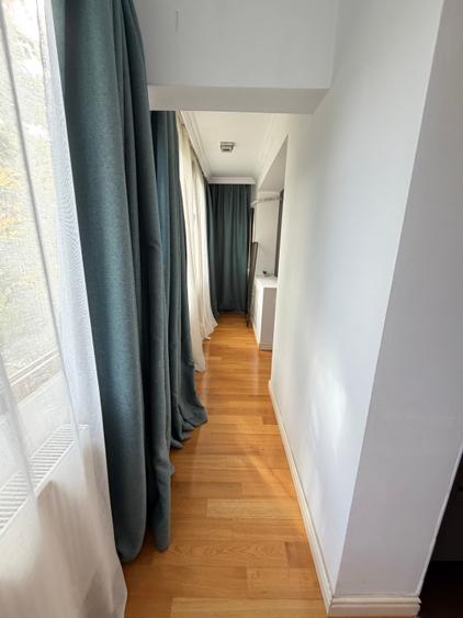 Apartament cu 3 camere semidecomandat, mobilat în Circumvalațiunii