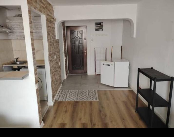 Garsonieră în Comșești