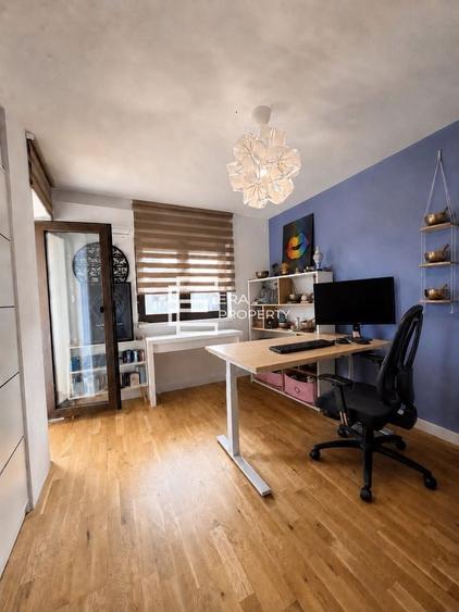 Duplex cu 5 camere cu Canalizare în Cristian