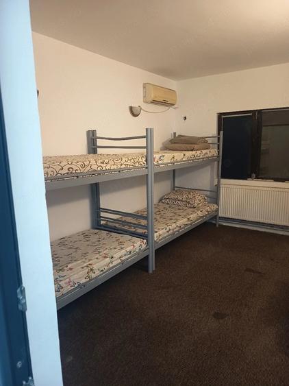 Casă cu 7 camere cu Teren 300 Mp în Nord