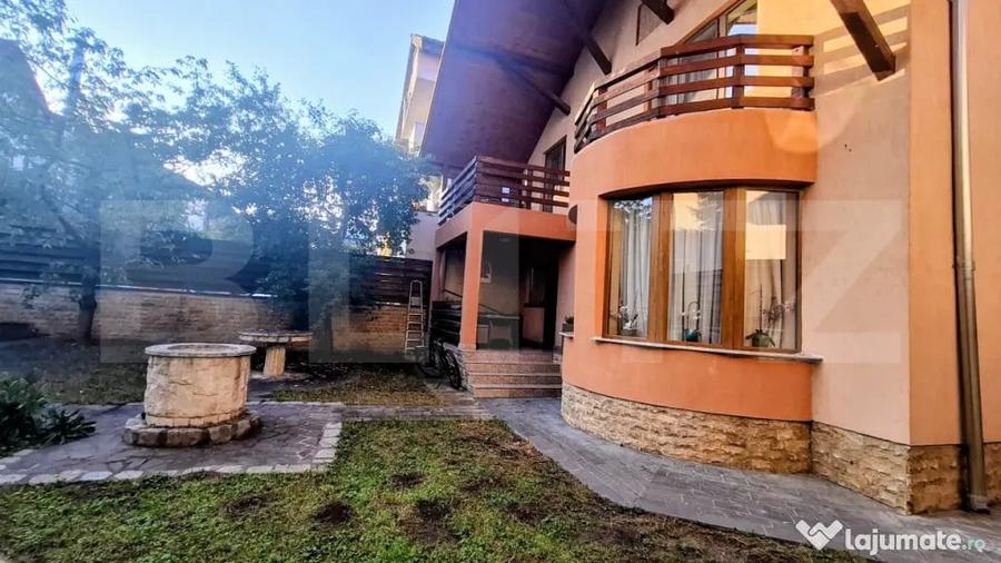 Casă cu 7 camere cu Teren 500 Mp în Bună Ziua