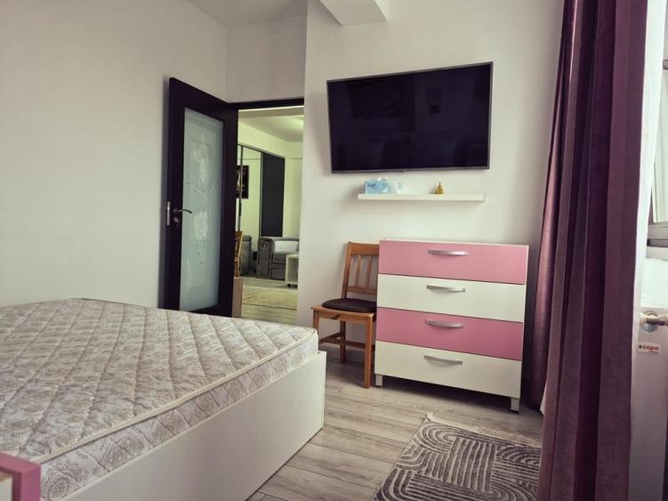 Apartament cu 2 camere semidecomandat, mobilat în Bd. Laminorului