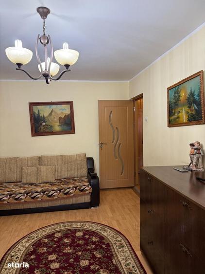 Apartament cu 2 camere decomandat în Micro 17