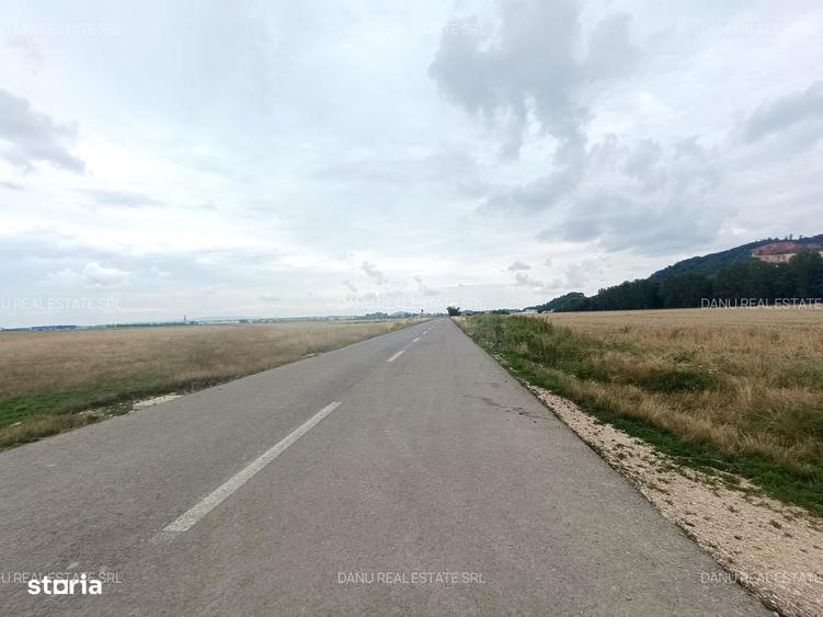 Teren de 16500 mp, în Bartolomeu