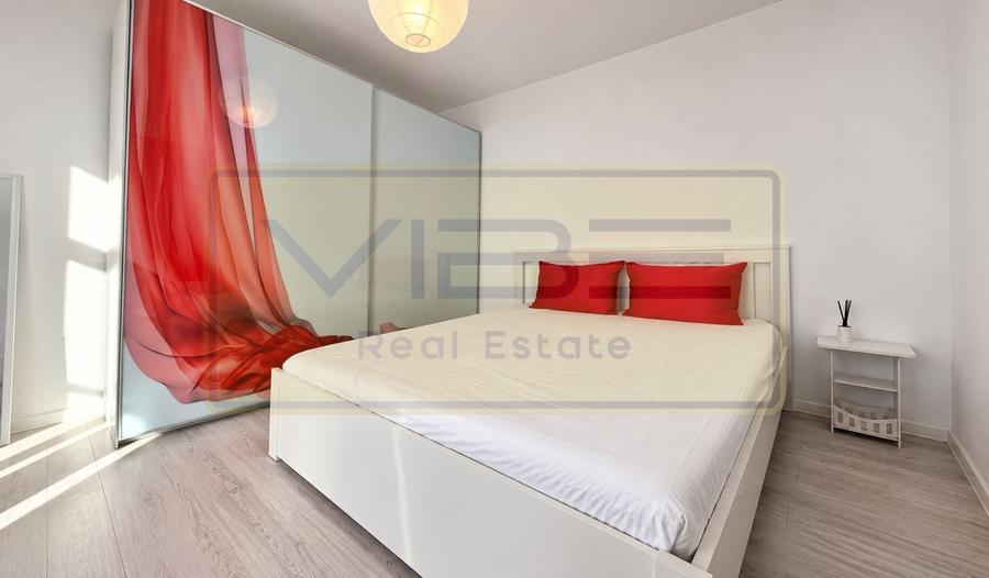 Apartament cu 2 camere nedecomandat, mobilat în Piața Unirii