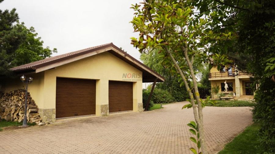 Casă individuală cu 10 camere cu Piscina în Buftea