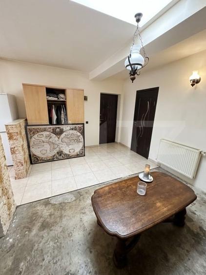 Apartament cu 2 camere semidecomandat, mobilat în Florești