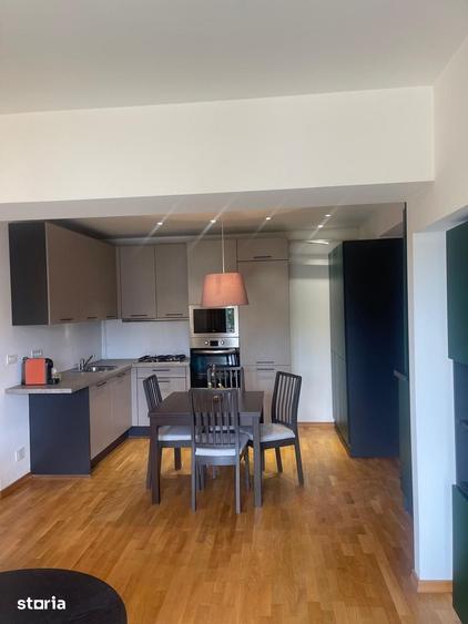 Apartament cu 3 camere, mobilat în Dămăroaia