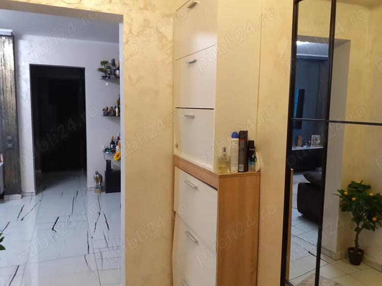 Apartament cu 2 camere semidecomandat în Hipodrom