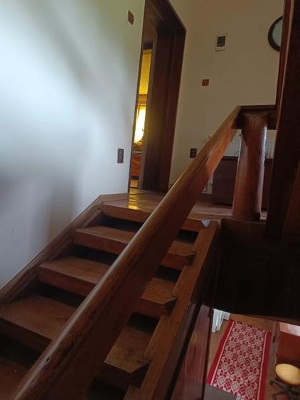 Casă individuală cu 5 camere cu Canalizare în Nord