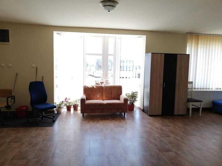 Casă cu 4 camere cu Teren 500 Mp în Central