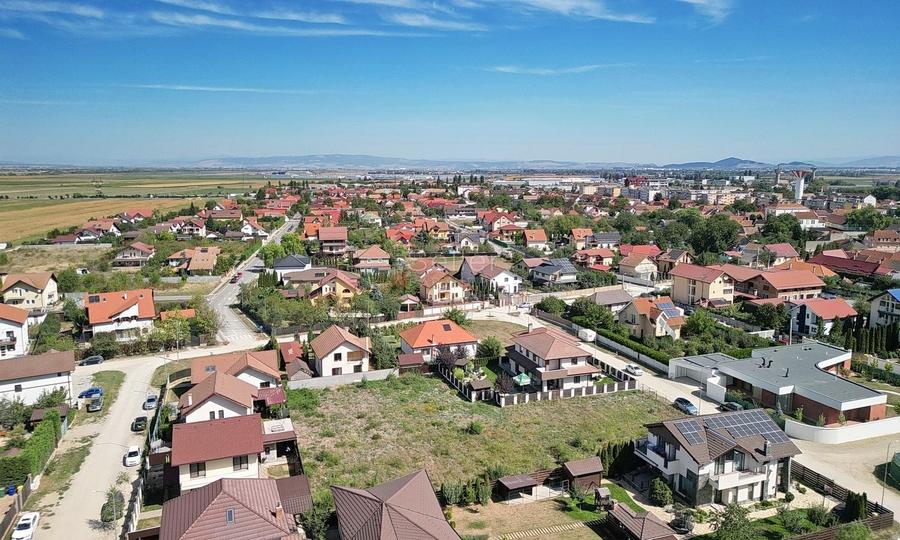 Teren Construcții intravilan de 823 mp, în Ghimbav Livadă