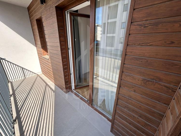 Apartament cu 3 camere decomandat, mobilat în Turnișor