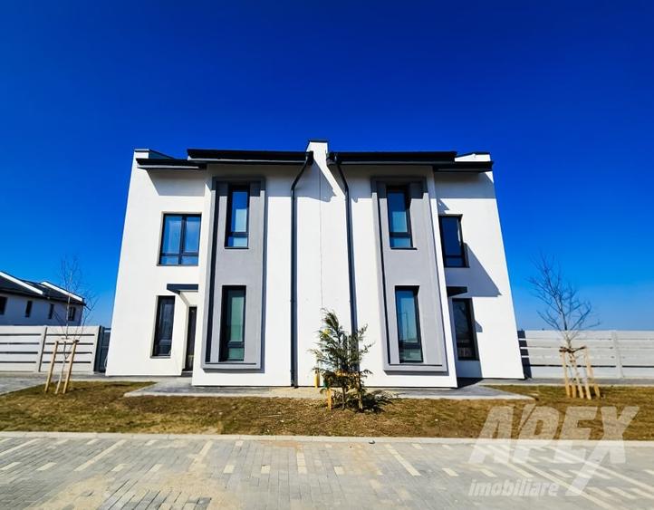 Duplex cu 3 camere cu Canalizare în Central