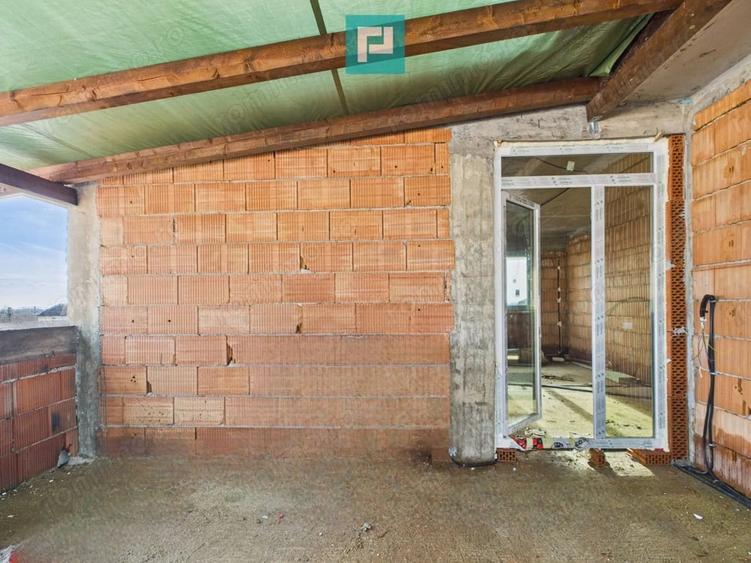 Apartament cu 2 camere decomandat în Chișoda