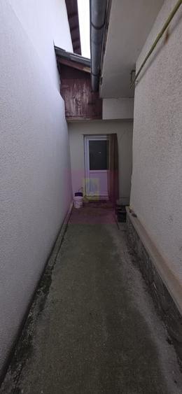Casă cu 2 camere în Central