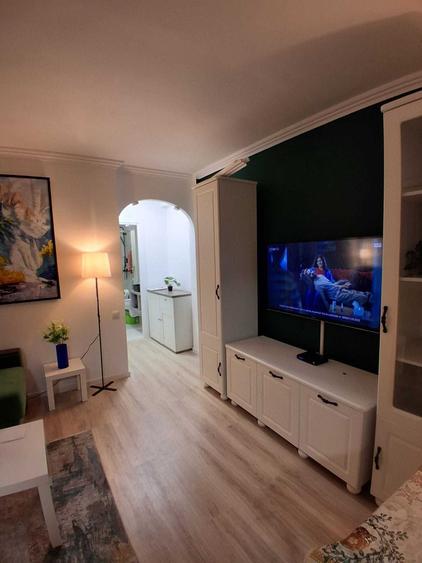 Apartament cu 2 camere semidecomandat în Ultracentral
