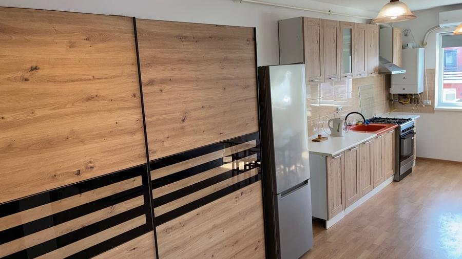 Apartament cu 2 camere decomandat, mobilat în Sânpetru