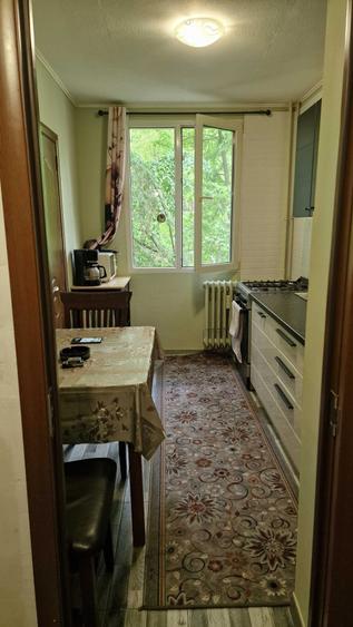 Apartament cu 3 camere decomandat, mobilat în Drumul Taberei