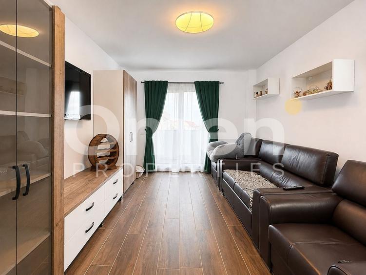 Apartament cu 2 camere decomandat, mobilat în Central