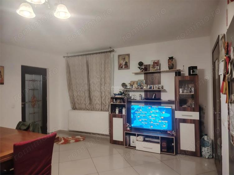 Casă cu Teren 780 Mp în Lipănești