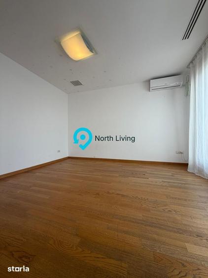 Casă cu 6 camere cu Teren 460 Mp în Central