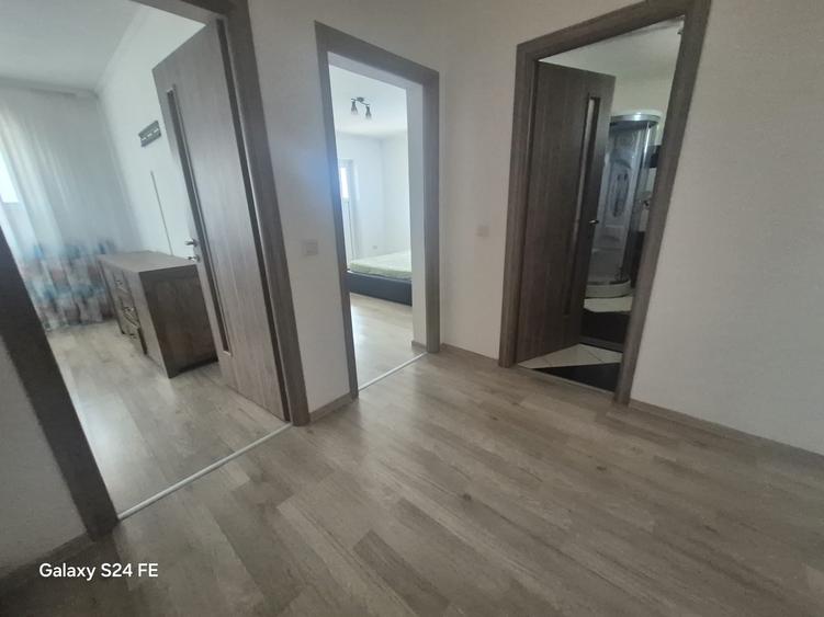 Duplex cu 3 camere cu Canalizare în Ultracentral