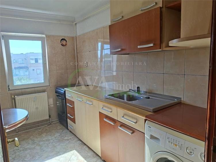 Apartament 3 camere decomandat, zona Narcisa - 1