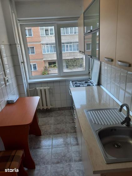 Garsonieră decomandată, mobilată în Ultracentral