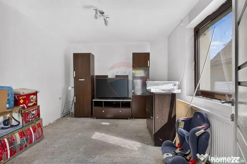 Casă cu 4 camere cu Teren 403 Mp în Central