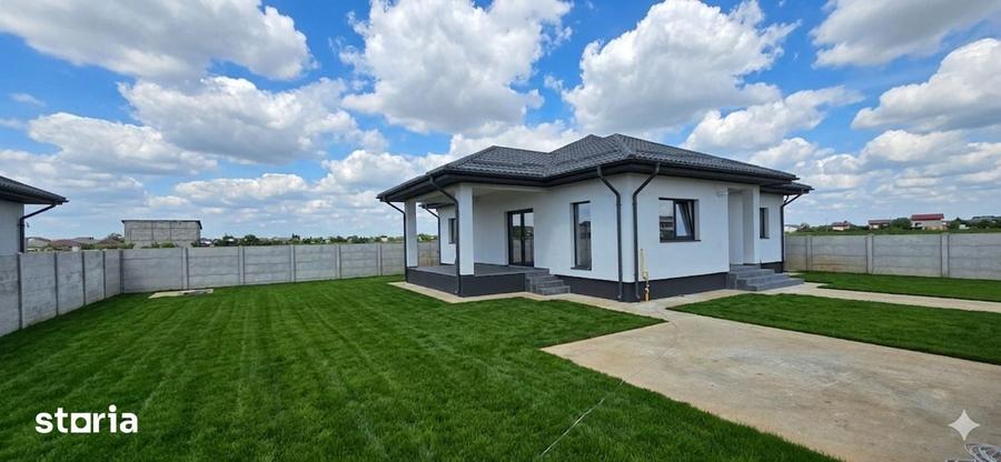 Casă cu 4 camere cu Teren 400 Mp în Clinceni