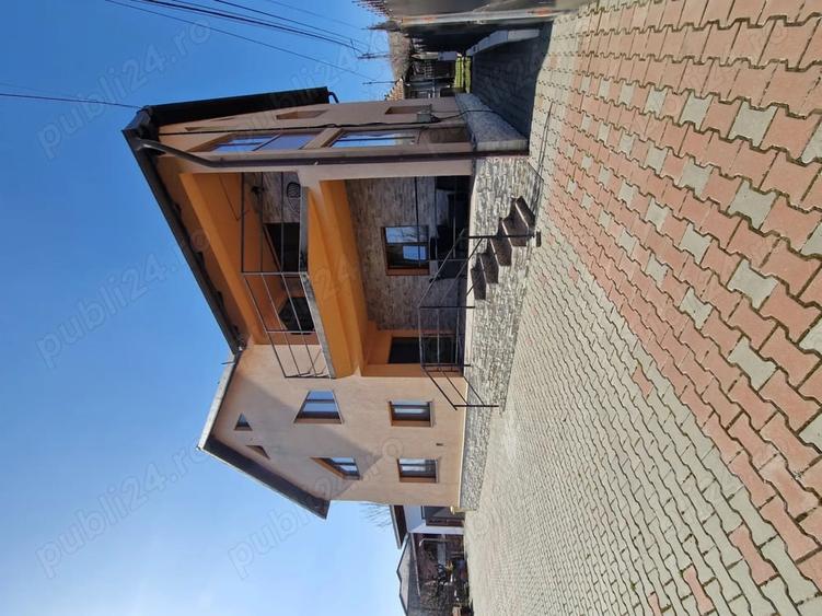 Casă cu Teren 1200 Mp în Aiton