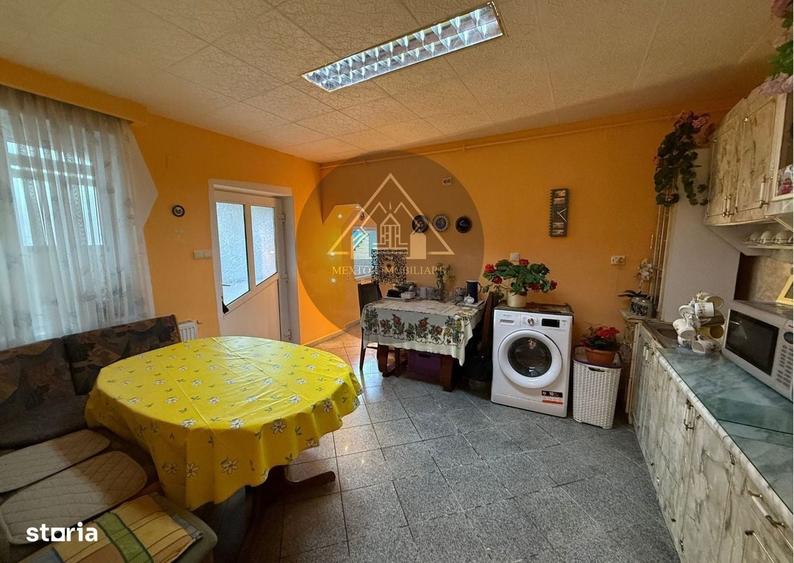 Casă cu 3 camere în Central