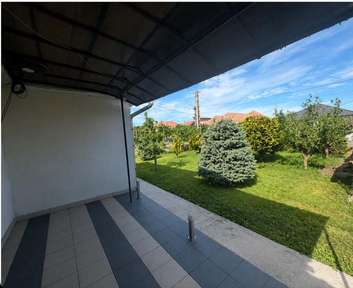 Casă cu 3 camere în Central