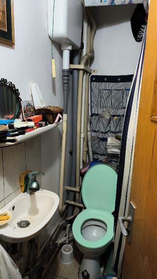 Apartament cu 4 camere semidecomandat în Drumul Taberei