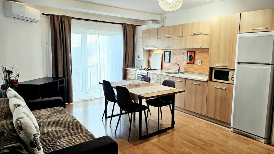 Apartament cu 2 camere semidecomandat în Florești